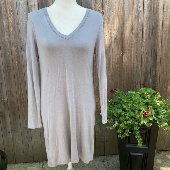 Lou & Grey Dresses & Skirts - Lou and Gray sweatshirt dress